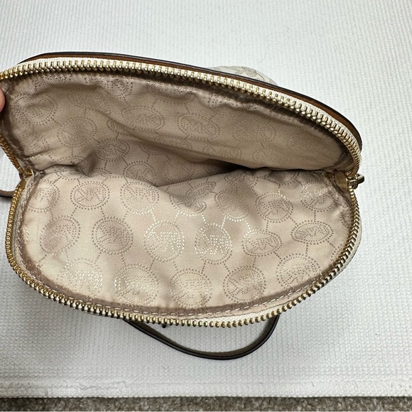 MICHAEL Kors MK Signature Jet Set Crossbody Shoulder bag - Picture 11 of 12